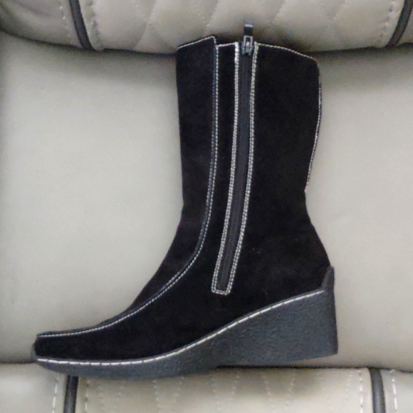 Sporto 'Janet' Suede Leather Boots - Picture 7 of 9